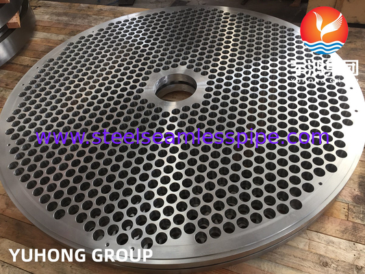 स्टेनलेस स्टील के साथ आवरण ट्यूब शीट ASTM A266 Gr.2 कार्बन
