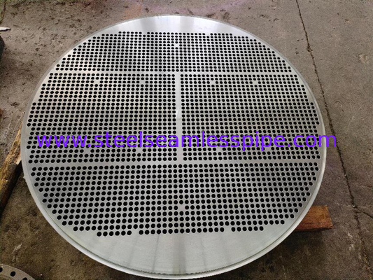ASME SA-336 F5 मिश्र धातु स्टील ट्यूब शीट क्रोमियम और मोलिब्डेनम के साथ संक्षारण प्रतिरोध में वृद्धि