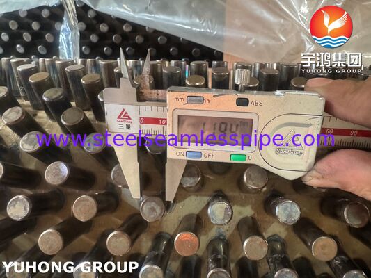 एएसटीएम ए३३५ पी२२ कार्बन स्टील के स्टड के साथ स्टड्ड फिनेड ट्यूब