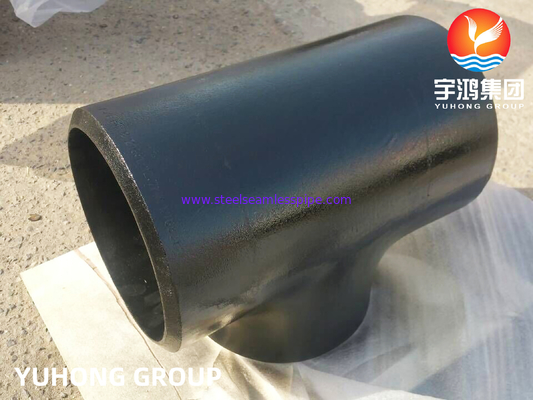 ASTM A234 WP11 समान टी, कार्बन स्टील बट-वेल्ड फिटिंग, ब्लैक पेंट रस्ट प्रूफ सतह