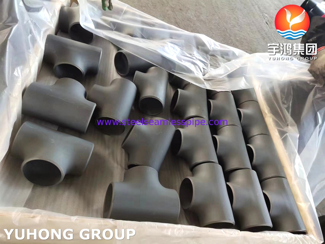 ASTM A234 WP11 समान टी, कार्बन स्टील बट-वेल्ड फिटिंग, ब्लैक पेंट रस्ट प्रूफ सतह
