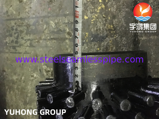 ASME SA335 P9 मिश्र धातु स्टील पाइप 13 Cr SS410 स्टीम सुधार भट्ठी स्टड ट्यूब के साथ