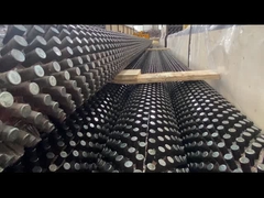 यूहोंग ग्रुप एएसटीएम ए३३५ ग्रेड पी९ + ११सीआर स्टड फिनेड ट्यूब फॉर ओवन